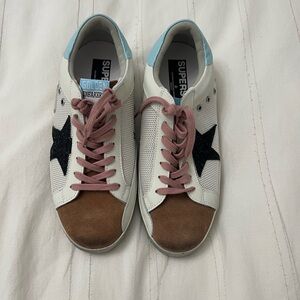 New Star Tennis Shoes Sz 11